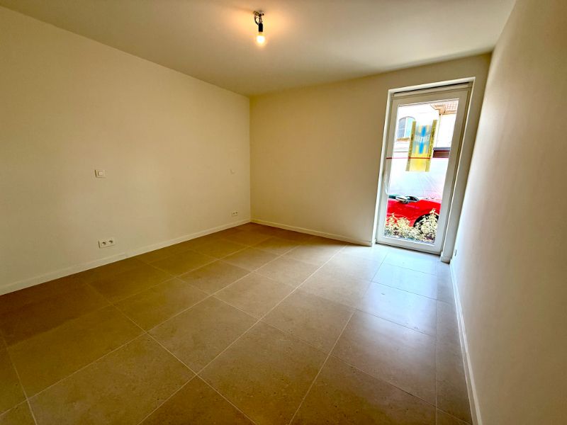 Gelijkvloers nieuwbouwappartement met 1 slaapkamer, zonnig terras en carport foto 11