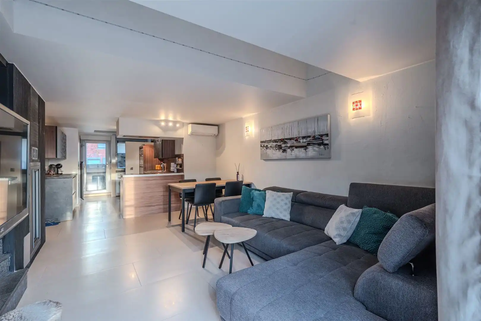 Instapklaar Duplexappartement in Centrum Middelkerk foto 21