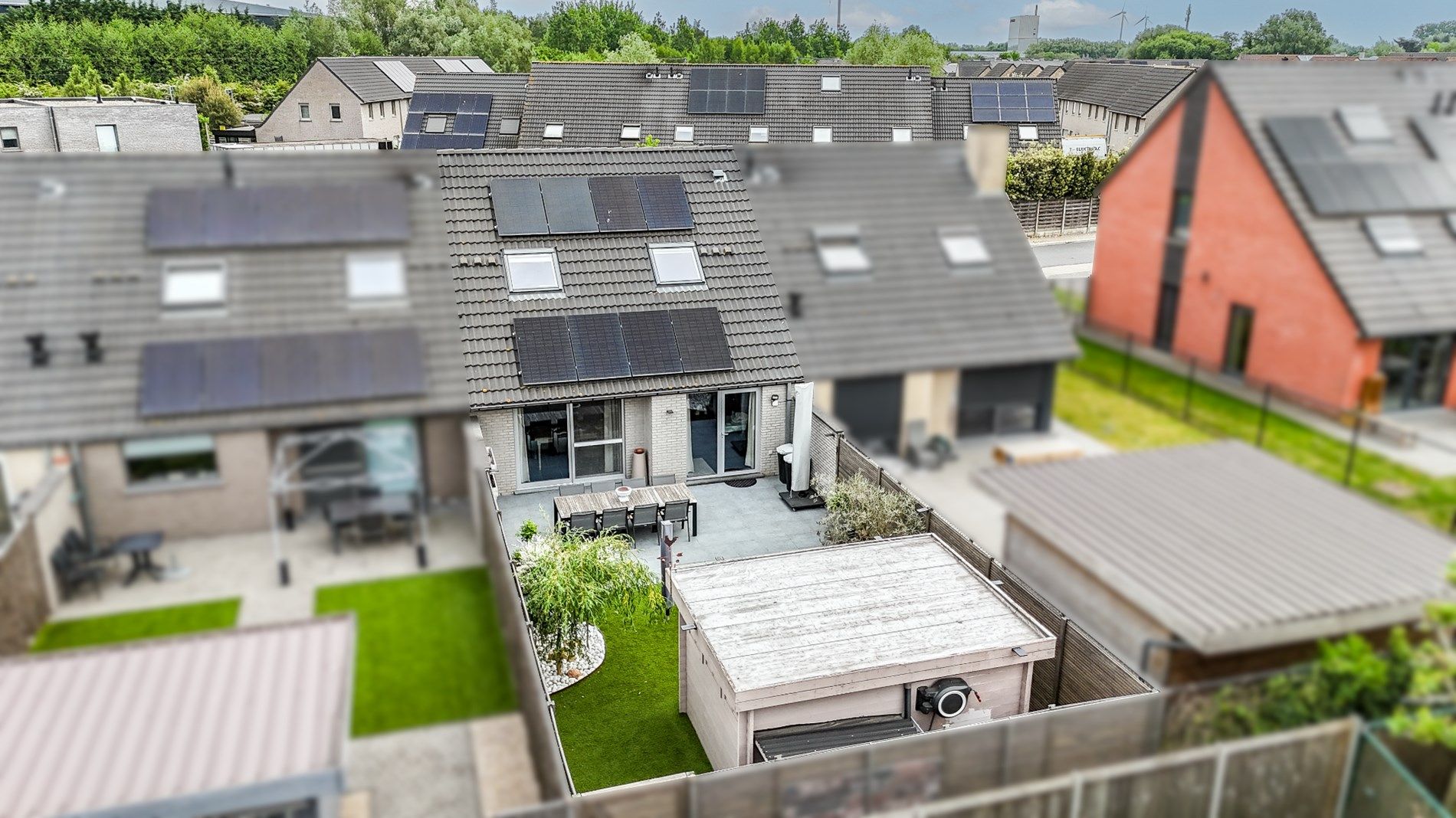 Instapklare woning in een residentiële wijk! foto 17