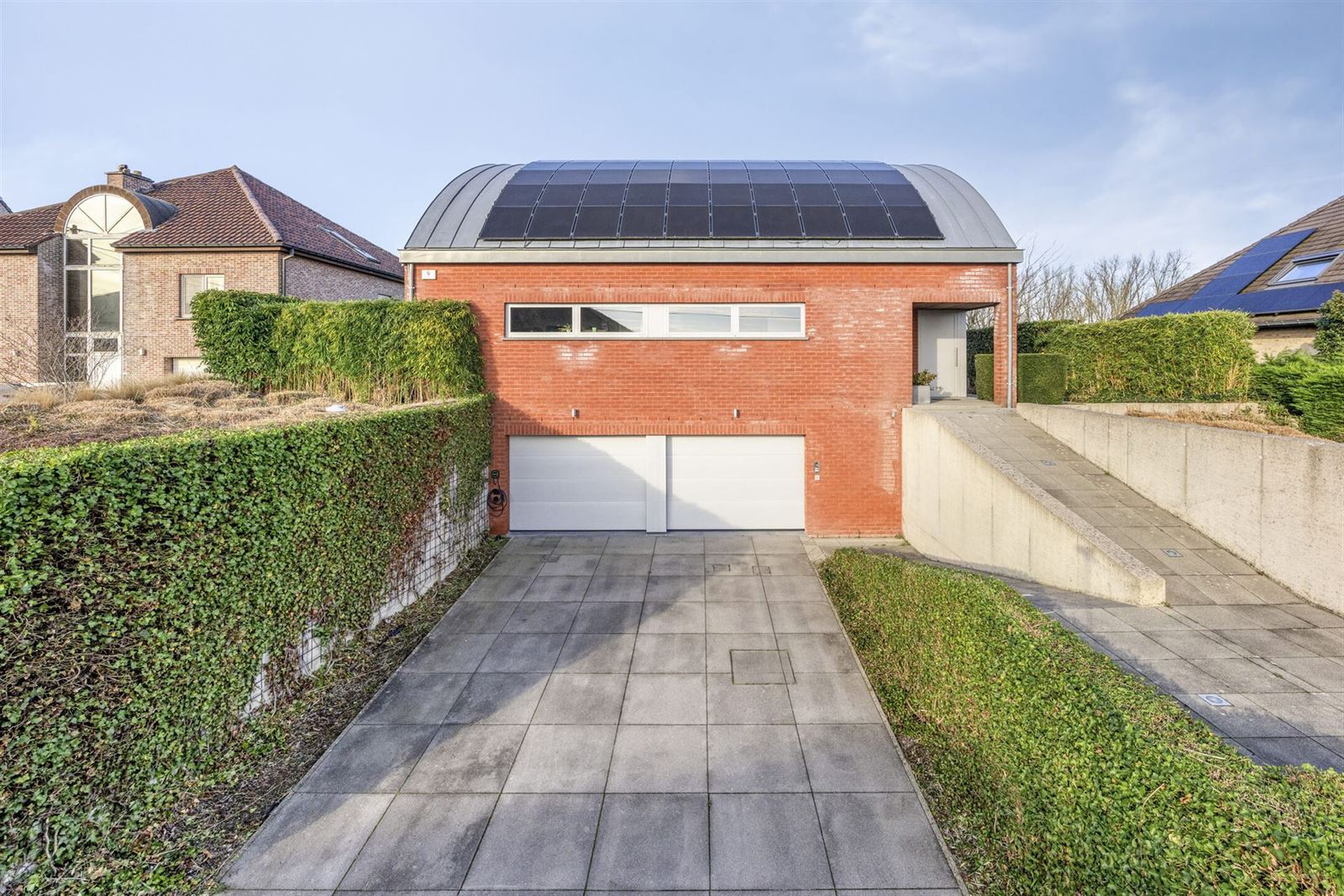 Hoofdfoto van de publicatie: Ruime woning te koop met 5 slaapkamers