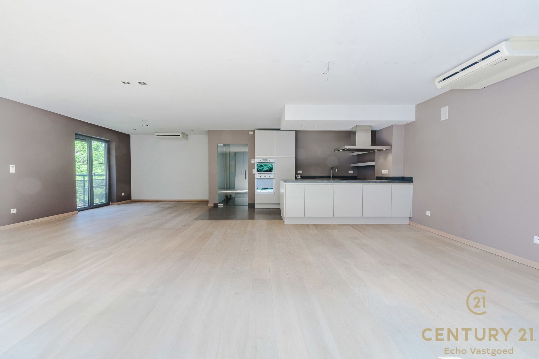 Luxe, ruime penthouse (192m²) met groot terras tegen het bos foto 10