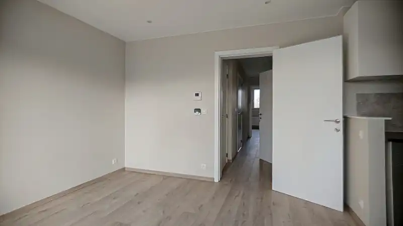 Mooi afgewerkt één-slaapkamer-appartement foto 5