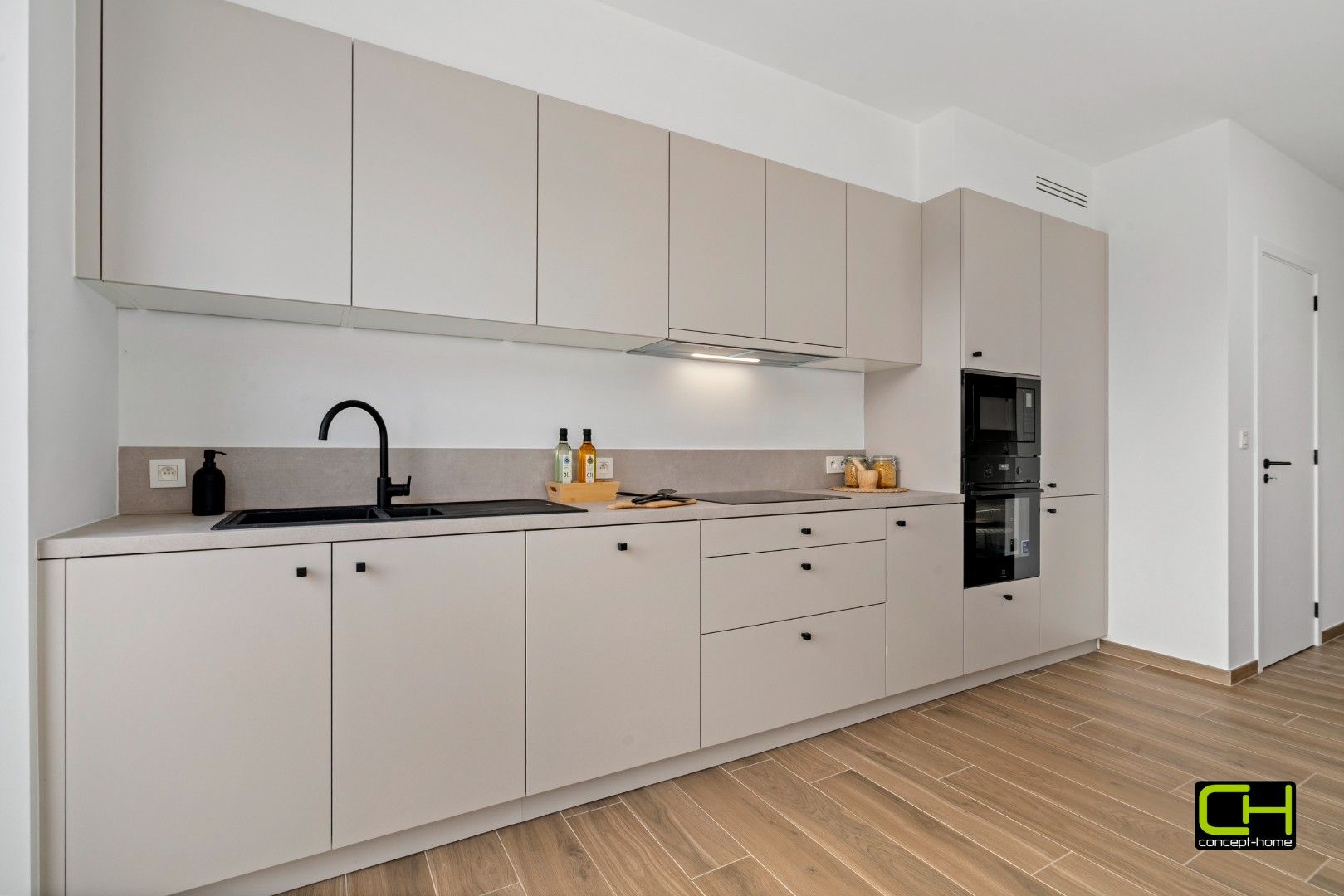 Duurzame en comfortabele woning met tuin en private parkeerplaats foto 5