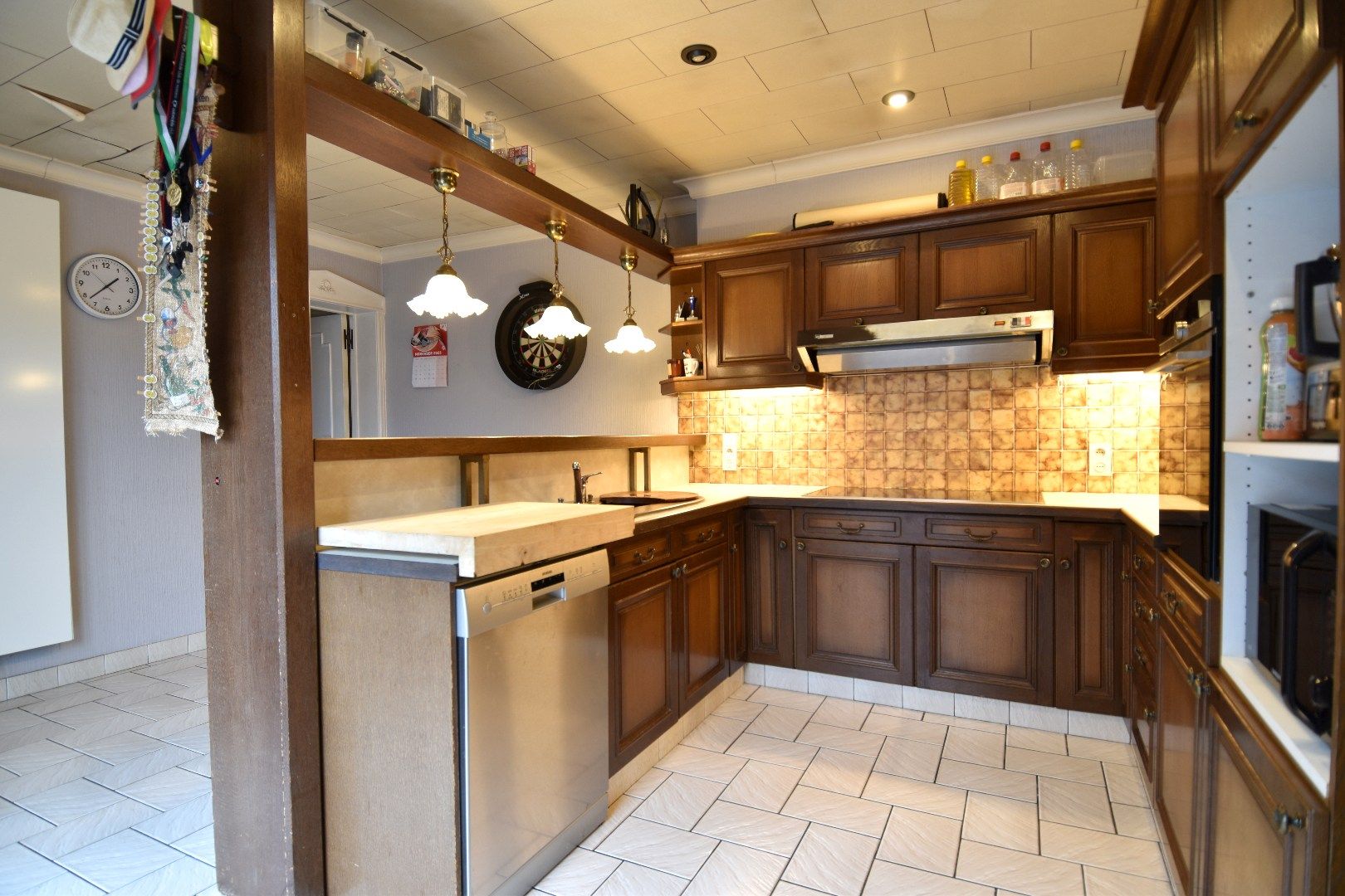 Charmante woning met 3 slaapkamers (mogelijkheid tot meer), dubbele garage en tuin te koop in Lendelede foto 7