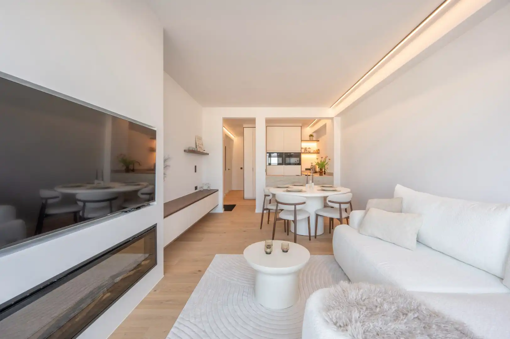 Volledig gerenoveerd appartement met FRONTAAL ZEEZICHT foto 5