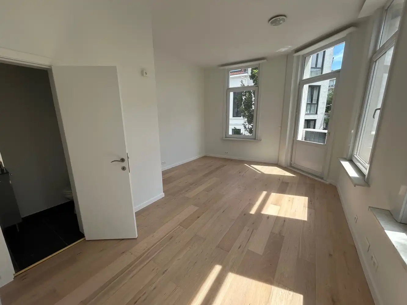 Super gelegen hoekwoning foto 11