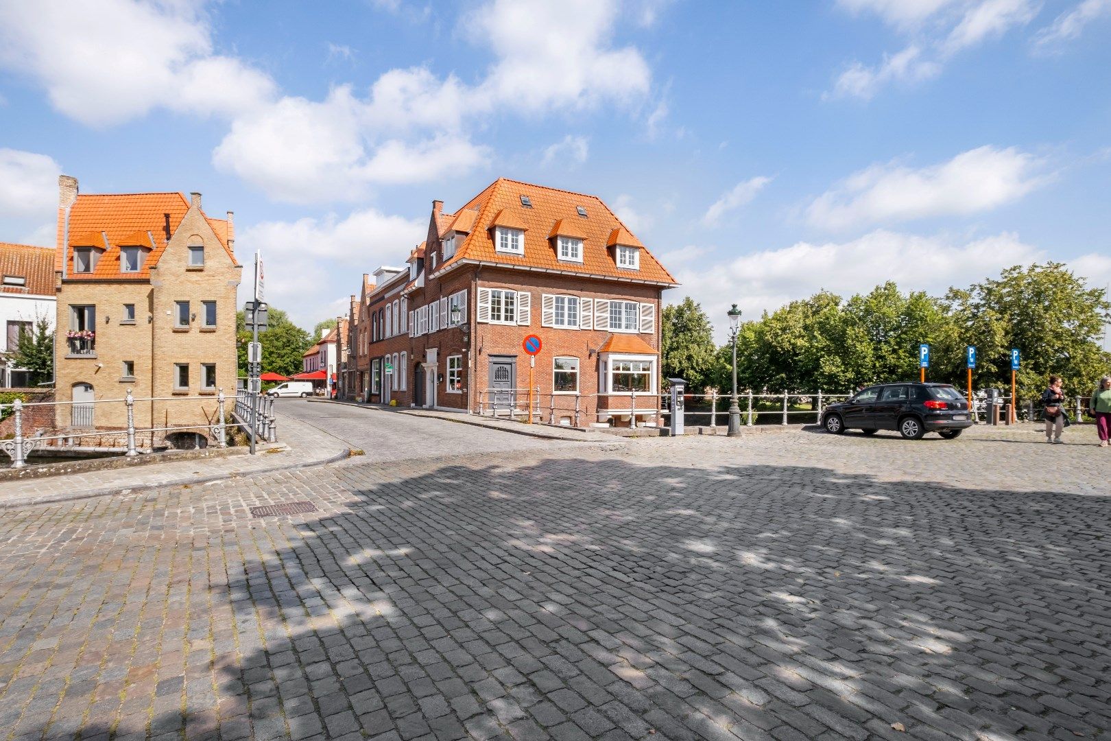 Herenhuis in het centrum van Brugge foto 20