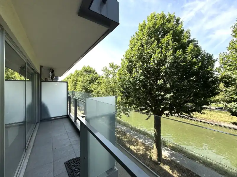 Ruim 2-slaapkamerappartement met 2 terrassen aan de Coupure foto 12