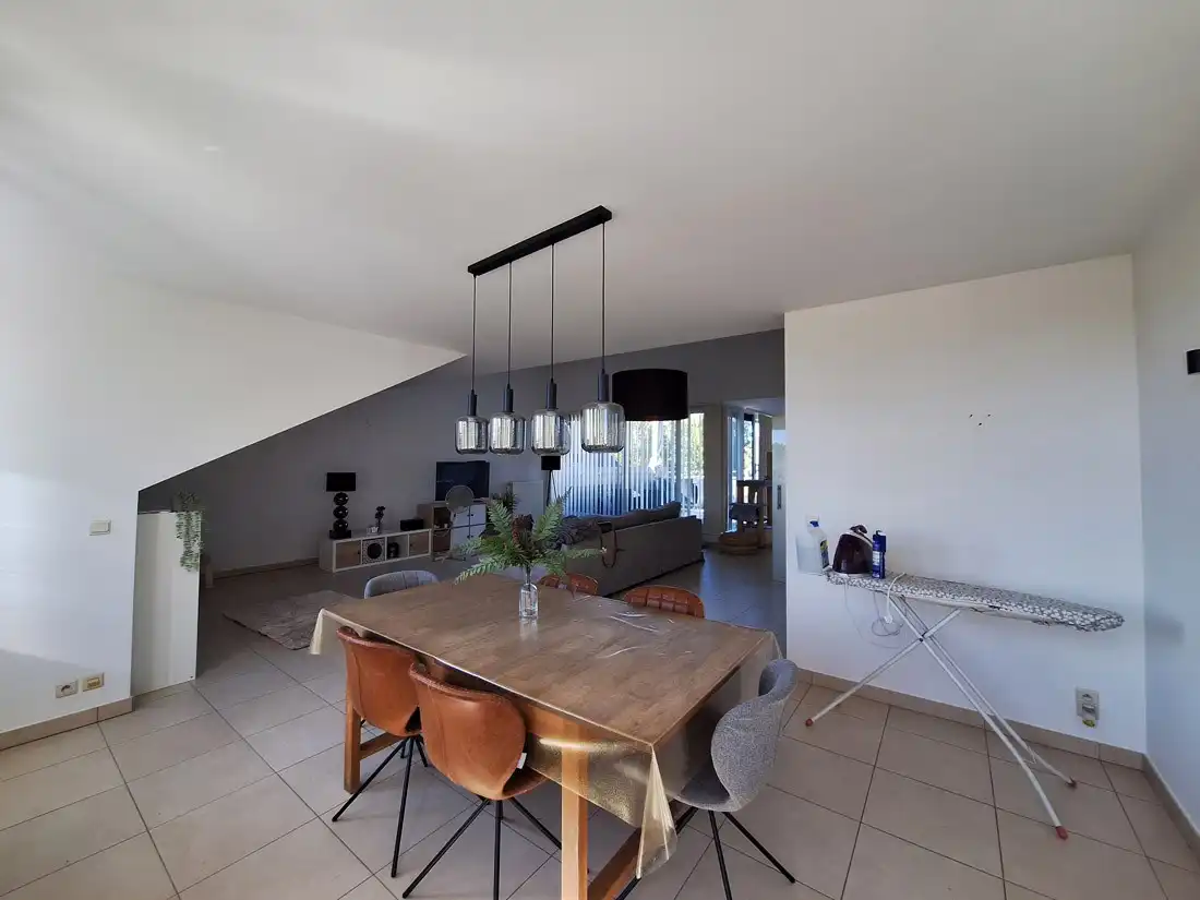 Penthouse aan de Beringse stadsrand foto 3