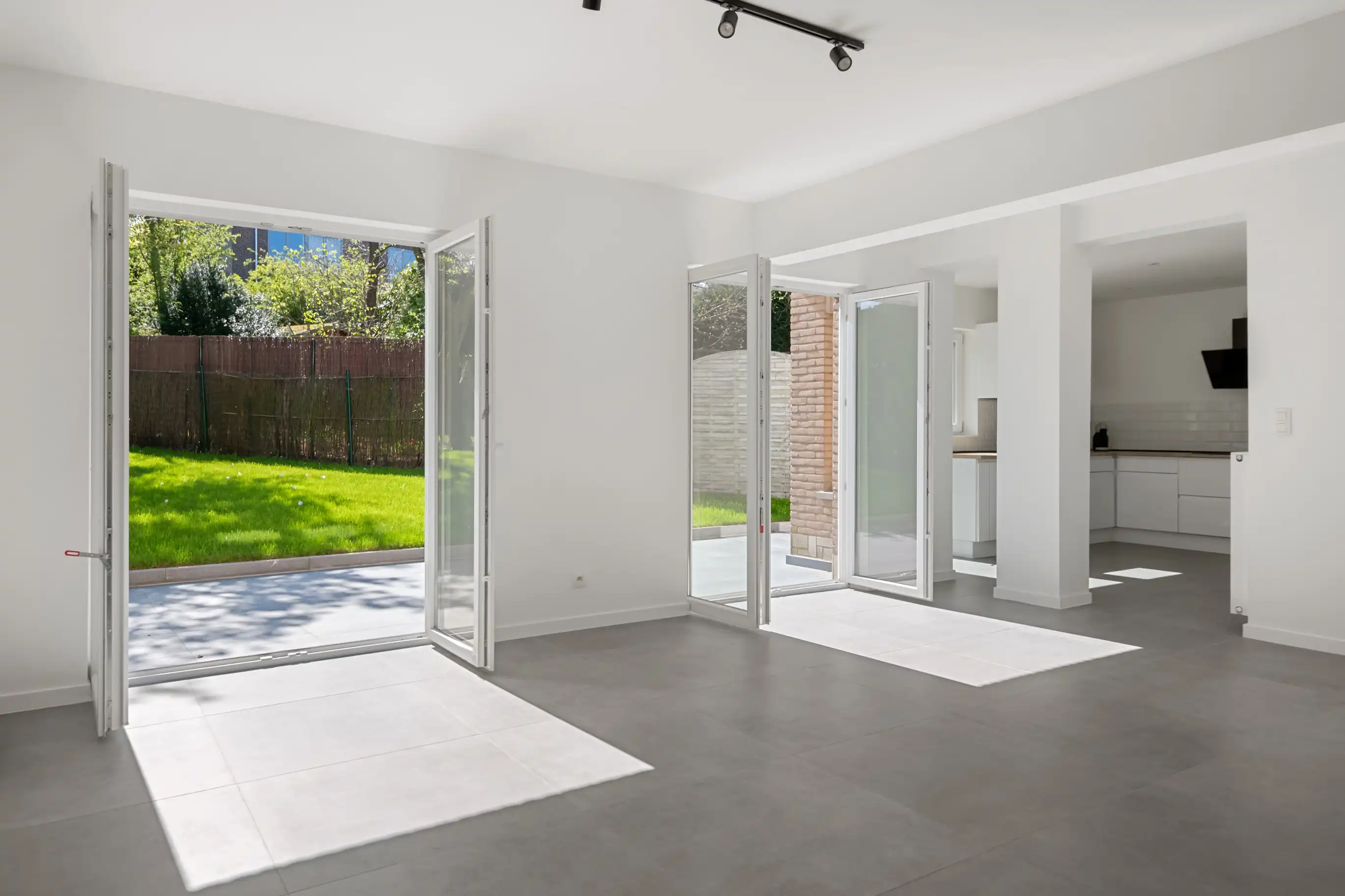 Instapklare stijlvolle woning in Wemmel foto 6