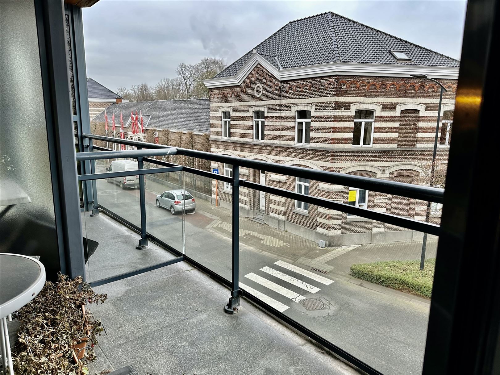 Instapklaar appartement te huur vlakbij park Liedts foto 9