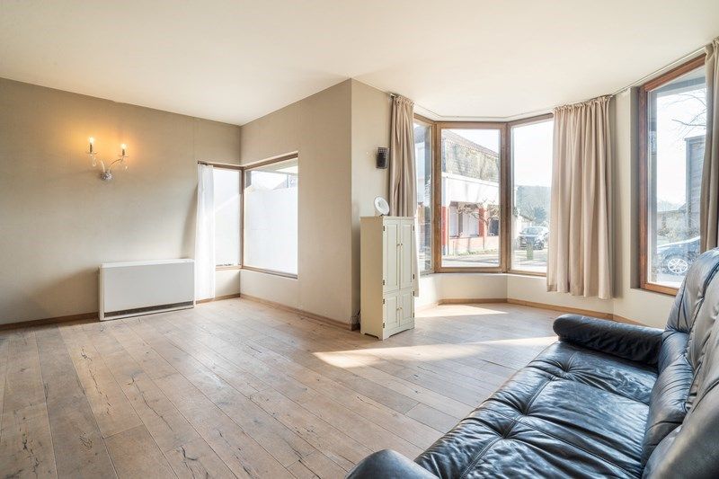 GELIJKVLOERS APPARTEMENT MET AUTOSTAANPLAATS foto 2