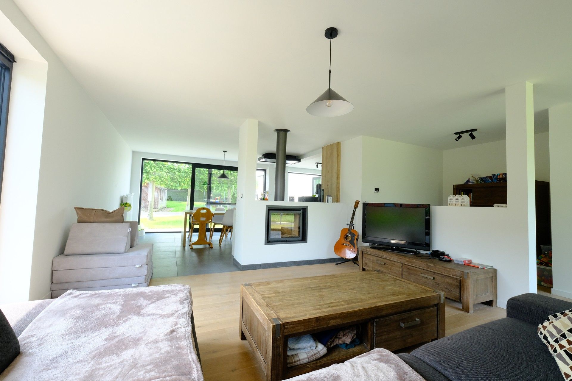 Rustig gelegen ruime woning in Lummen foto 4