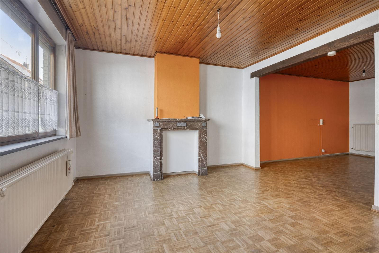 Opbrengstwoning met 2 appartementen en 3 garageboxen foto 4