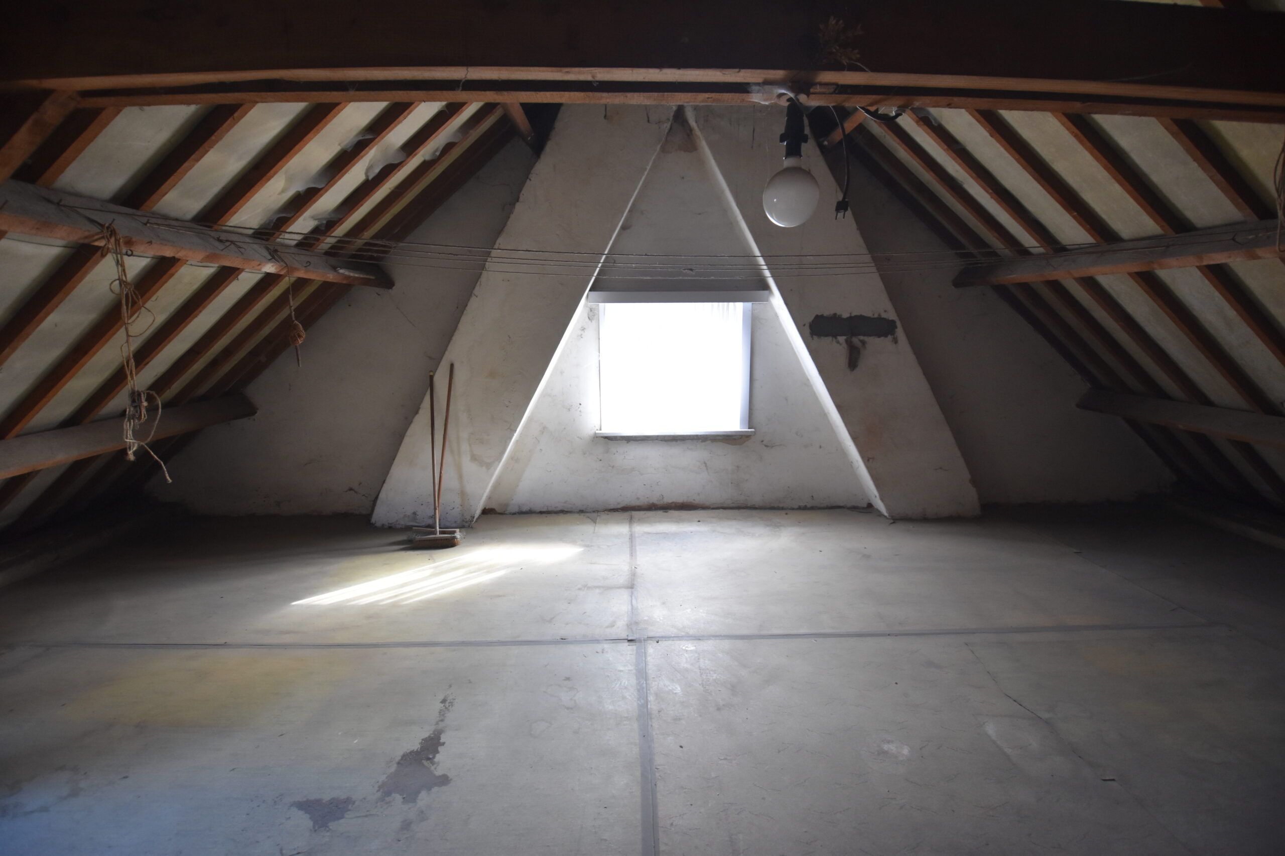 Ben je op zoek naar een gezellige renovatiewoning met uitzonderlijk veel potentieel? foto 29