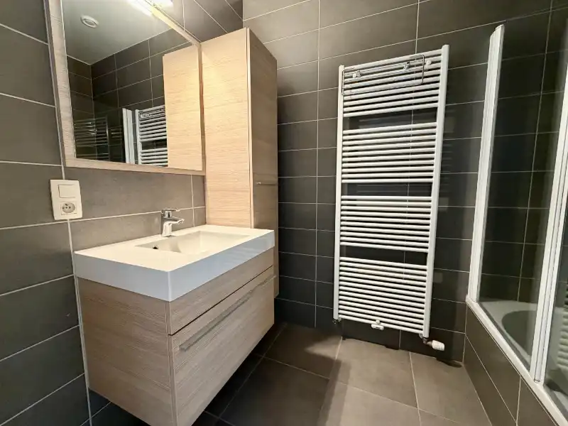 INSTAPKLAAR GELIJKVLOERSAPPARTEMENT bwjr 2010 MET ZUIDGERICHTE KOER foto 6