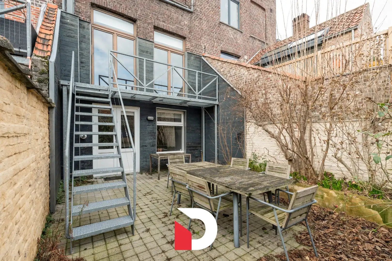 Karaktervolle woning met veel potentieel nabij centrum Brugge foto 12