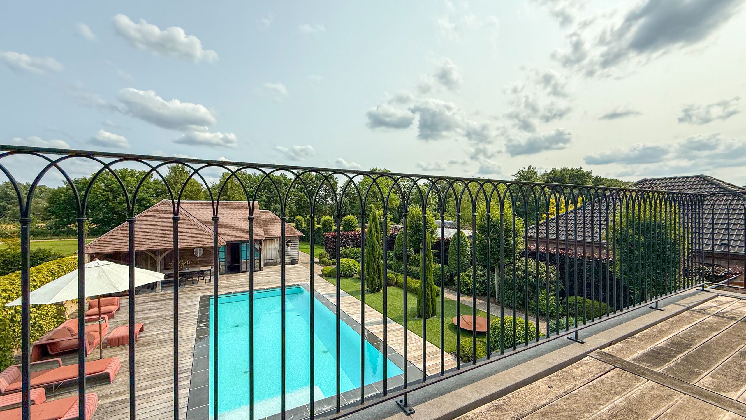 Exclusieve villa met zwembad op riant perceel in Koersel! foto 52