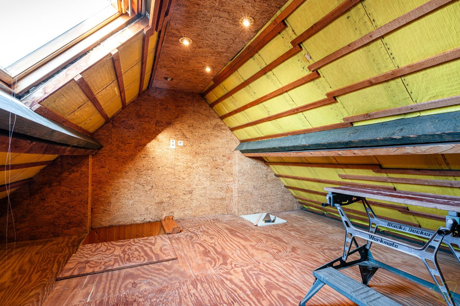 Charmante gesloten bebouwing met ruime tuin en renovatiepotentieel foto 17