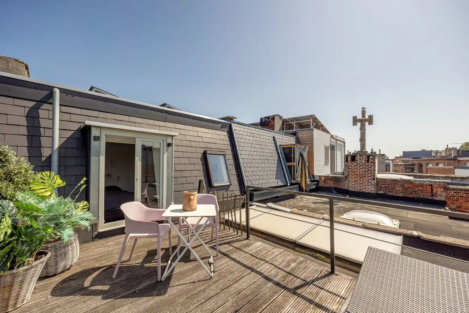 Prachtige gerenoveerde herenwoning van 341 m² in hartje Antwerpen met tal van mogelijkheden: combi wonen/werken of gedeeltelijke verhuurmogelijkheden foto 45
