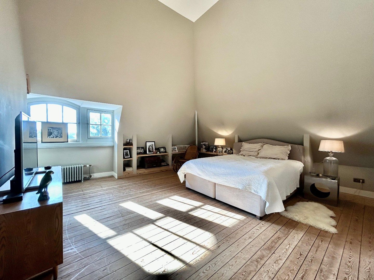 Te renoveren statige en karaktervolle villa op een royaal perceel foto 24