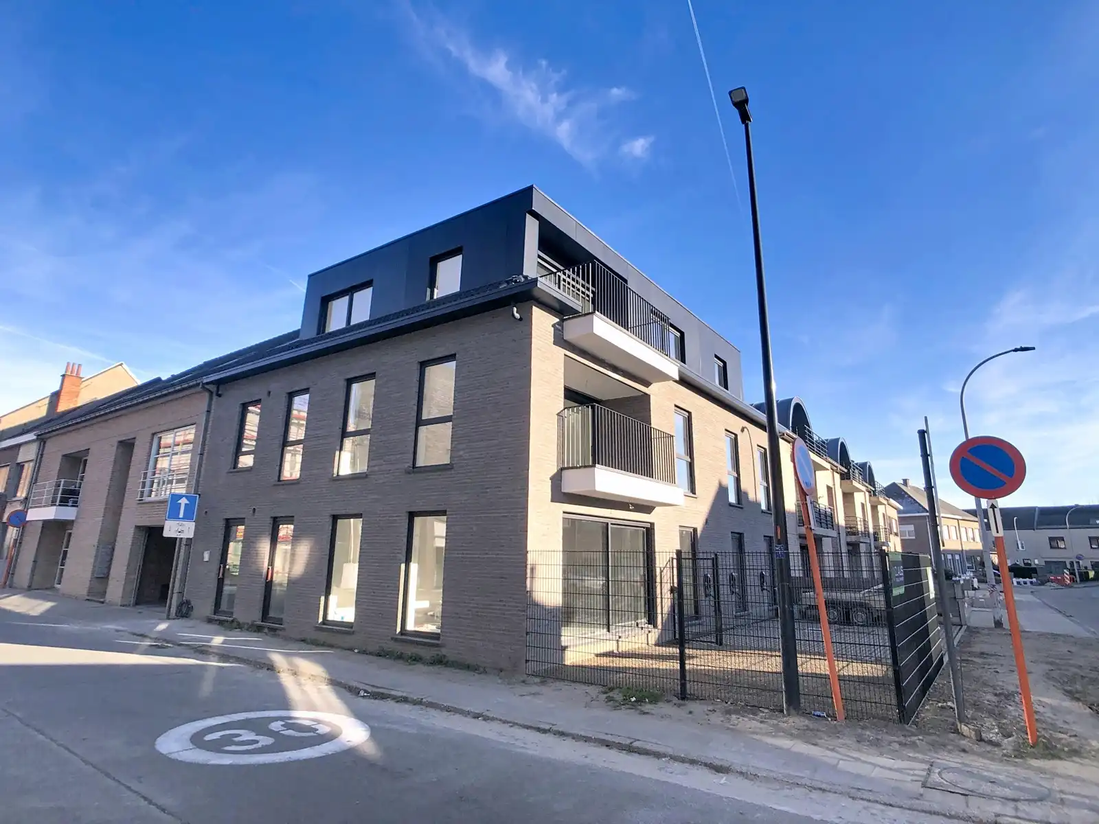 Gelijkvloers app, staanplaats en tuintje (onder registratie) foto 3