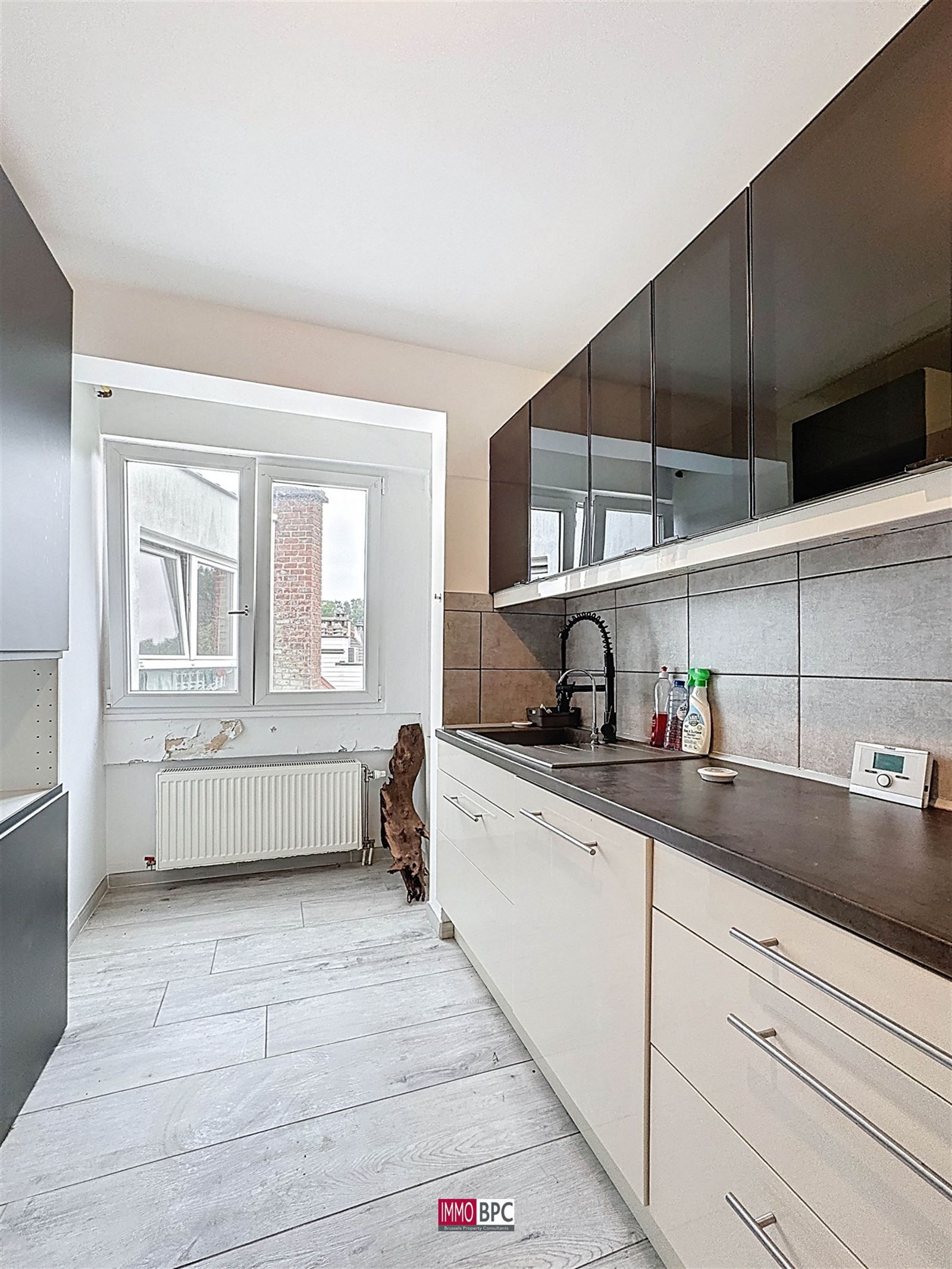 instapklaar appartement met 2 slaapkamers in rustige straat foto 10