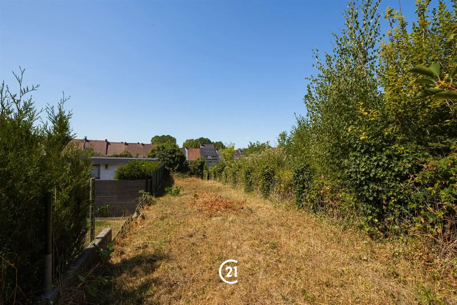 Ruime gezinswoning met diepe tuin nabij centrum foto 16