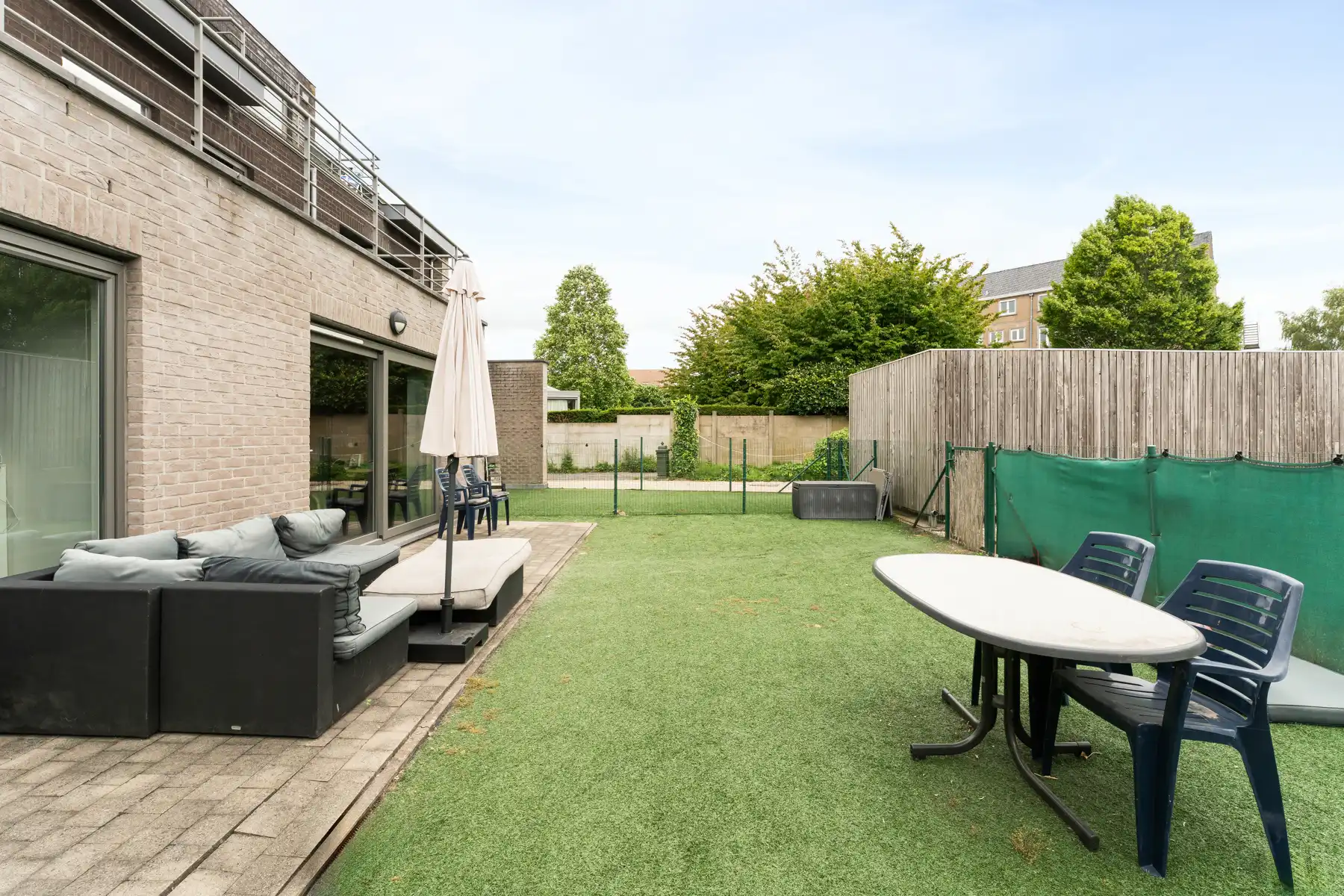 Gelijkvloers appartement met terras en autostaanplaats  foto 16