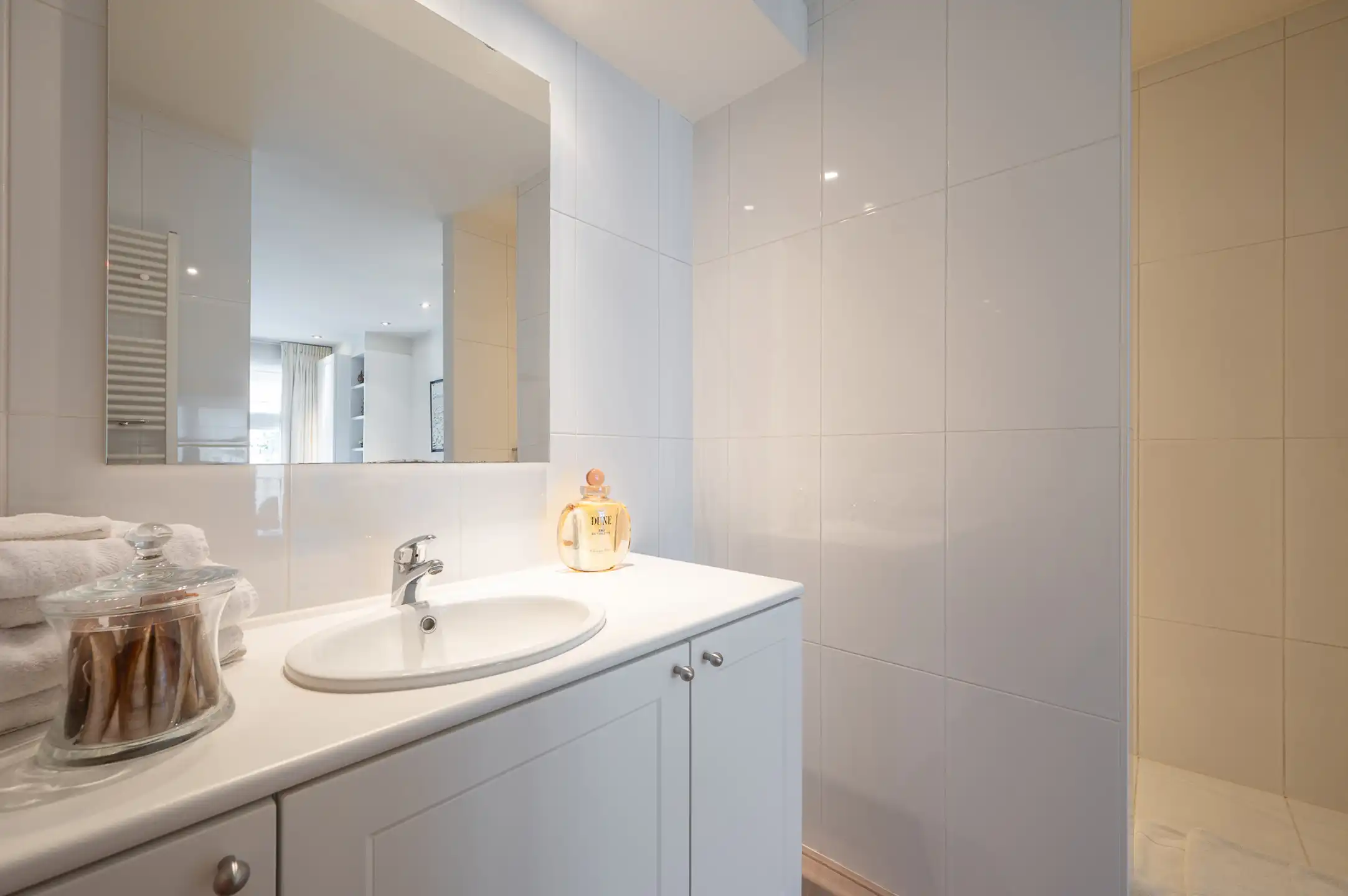 Lichtrijk appartement -zijdelings zeezicht nabij Rubensplein foto 20