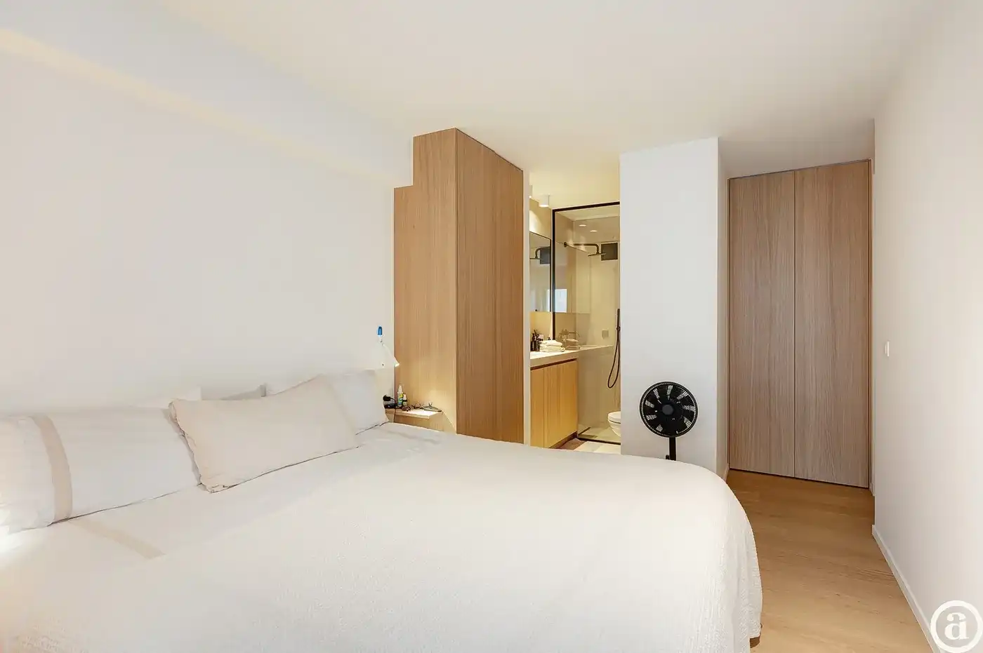 Mooi vernieuwd appartement met open uitzicht & 3 slaapkamers foto 18