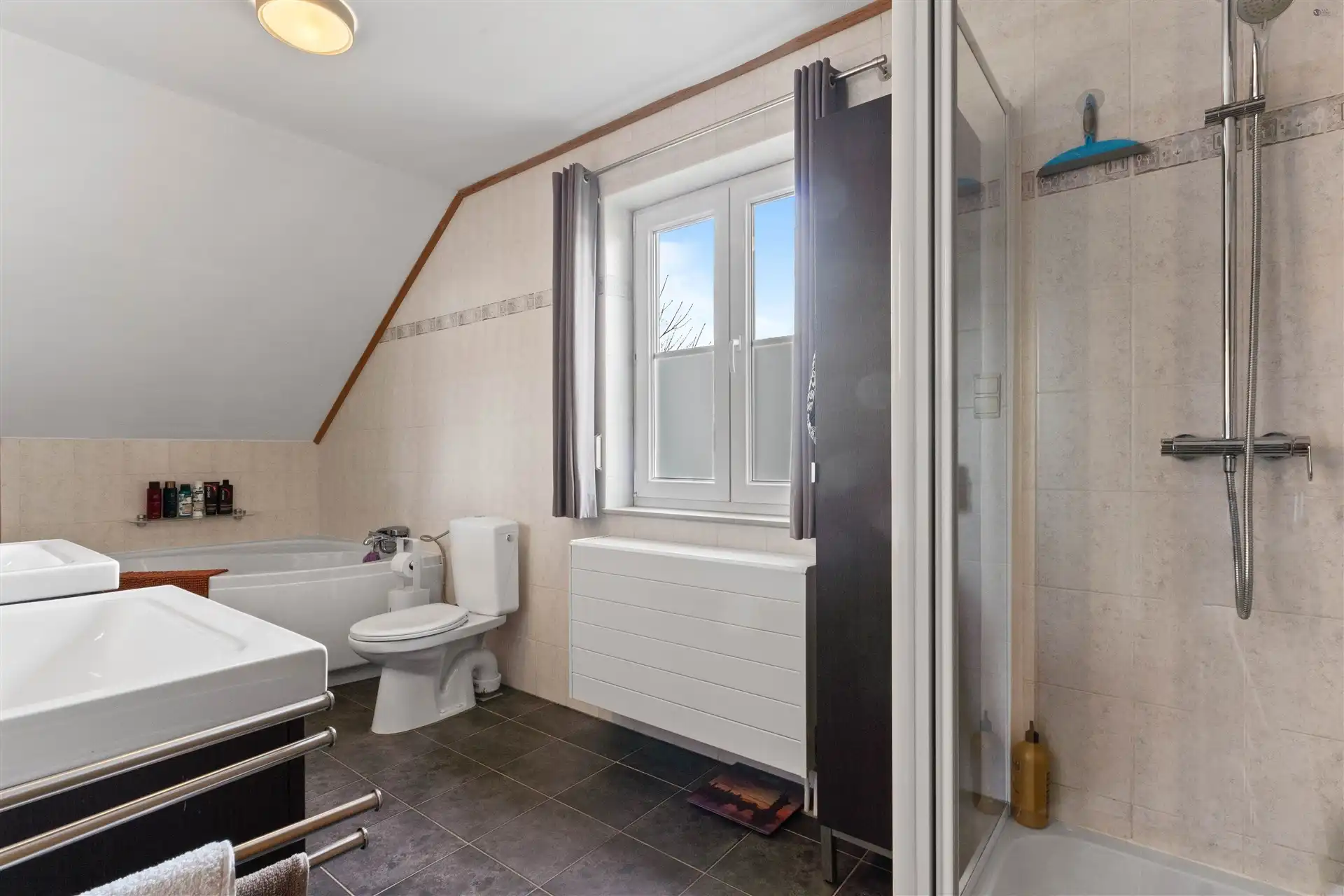 Rustig gelegen HOB met 3 slaapkamers foto 14