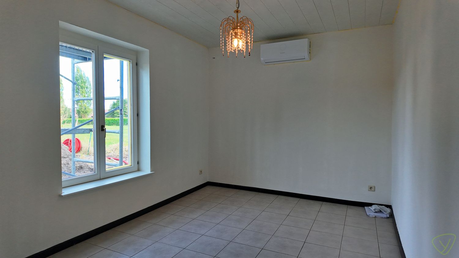 Opgefriste woning met 3 slaapkamers en tuin nabij Bentille! foto 8