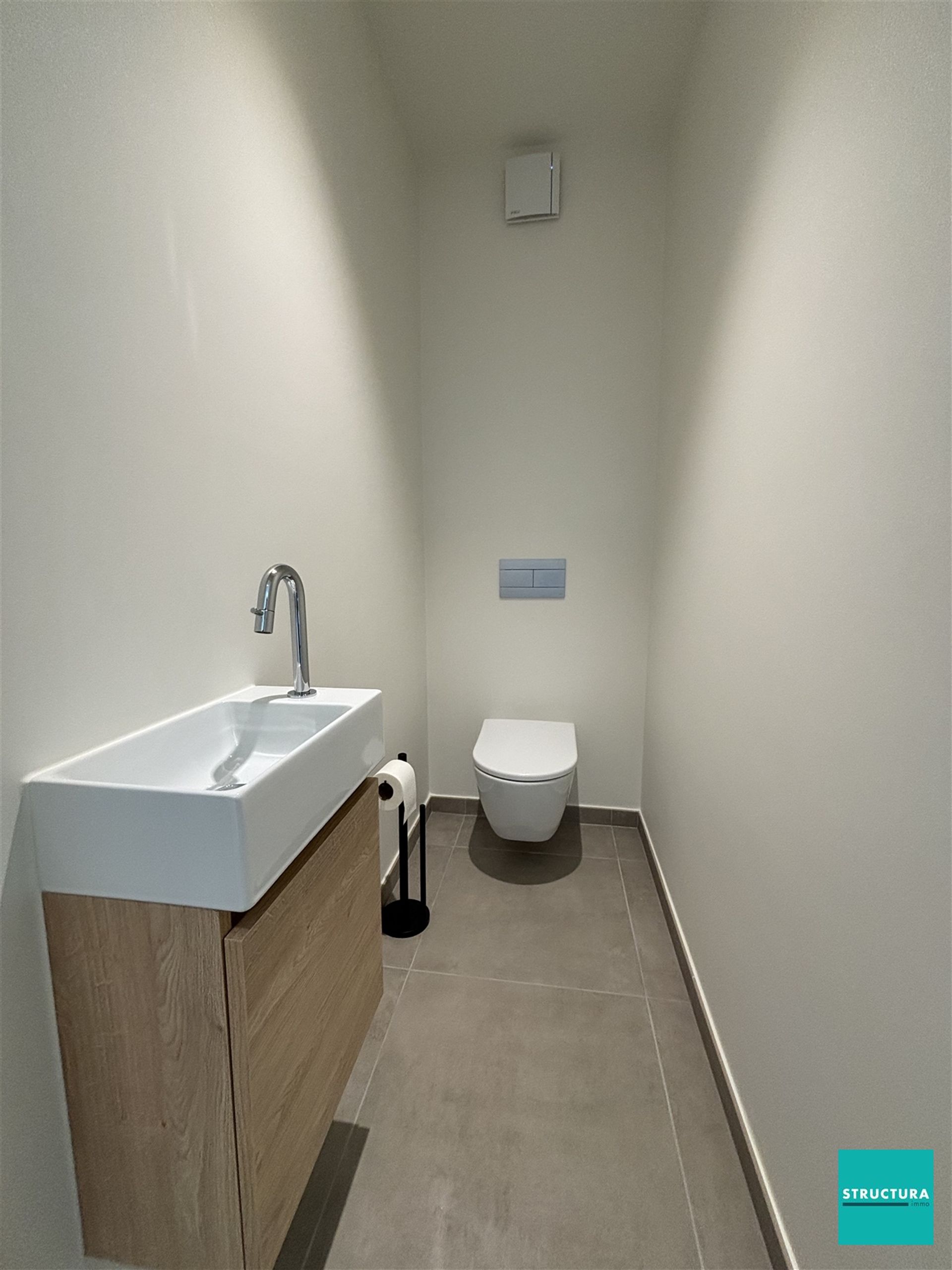 Volledig gerenoveerde woning gelegen op een rustige locatie foto 16