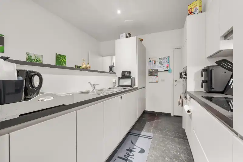 Instapklare rijwoning nabij centrum foto 9