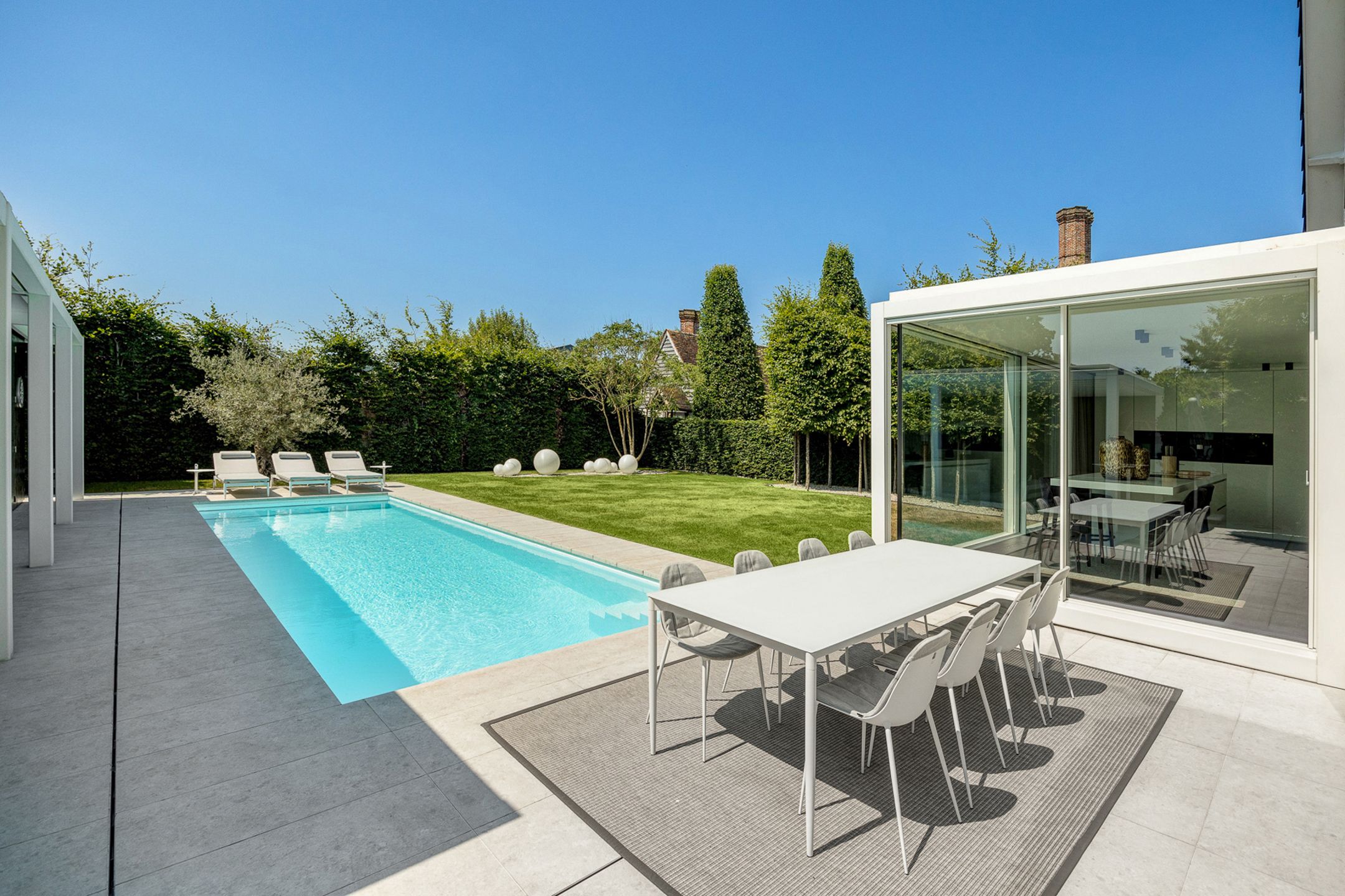 Luxe gerenoveerd villa 4 slpk, 3 bdks, zwembad + poolhouse foto 18