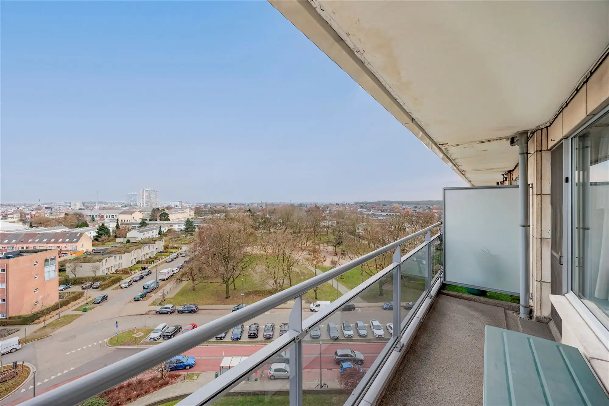 Appartement met 2 slaapkamers en twee terrassen en P foto 14