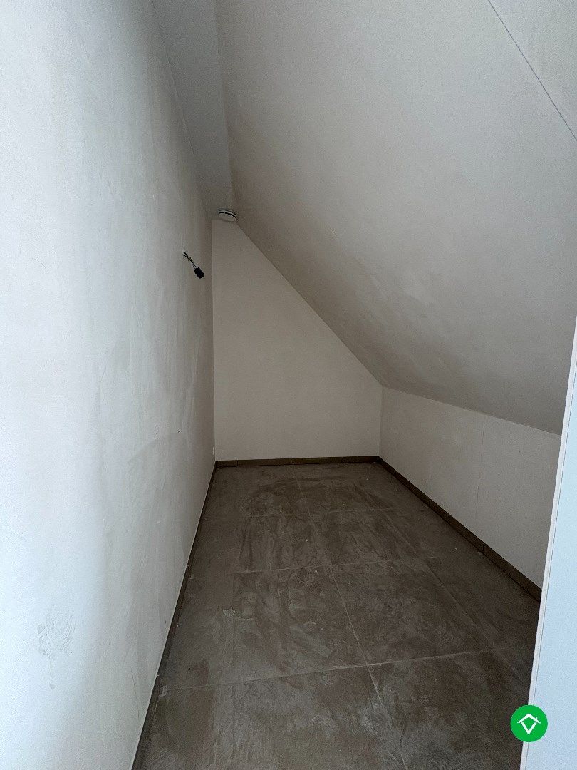Nieuwbouwappartement met 2 slaapkamers en 2 terrassen in centrum Koekelare  foto 13