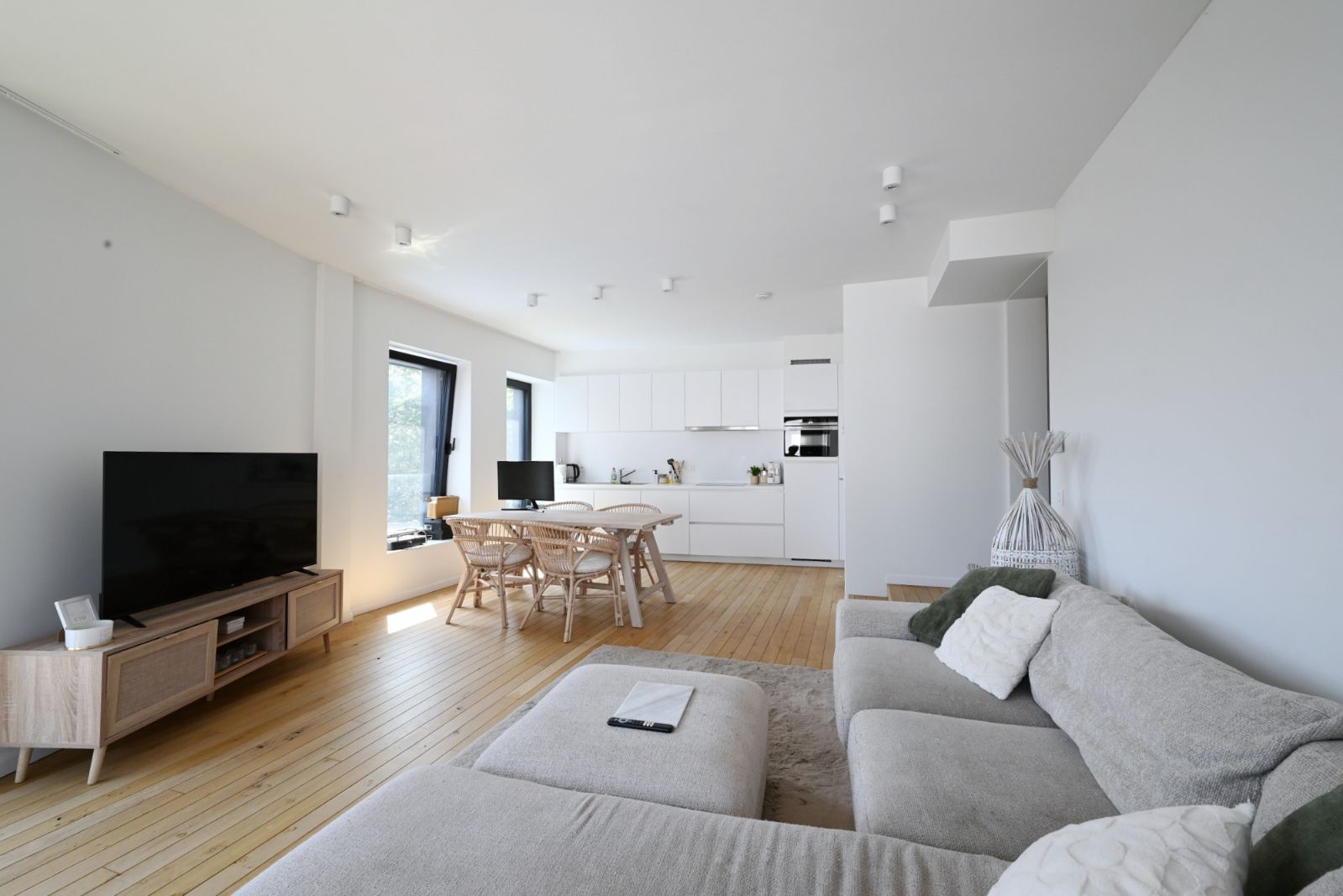 Magnifiek afgewerkt appartement met ruim terras foto 3