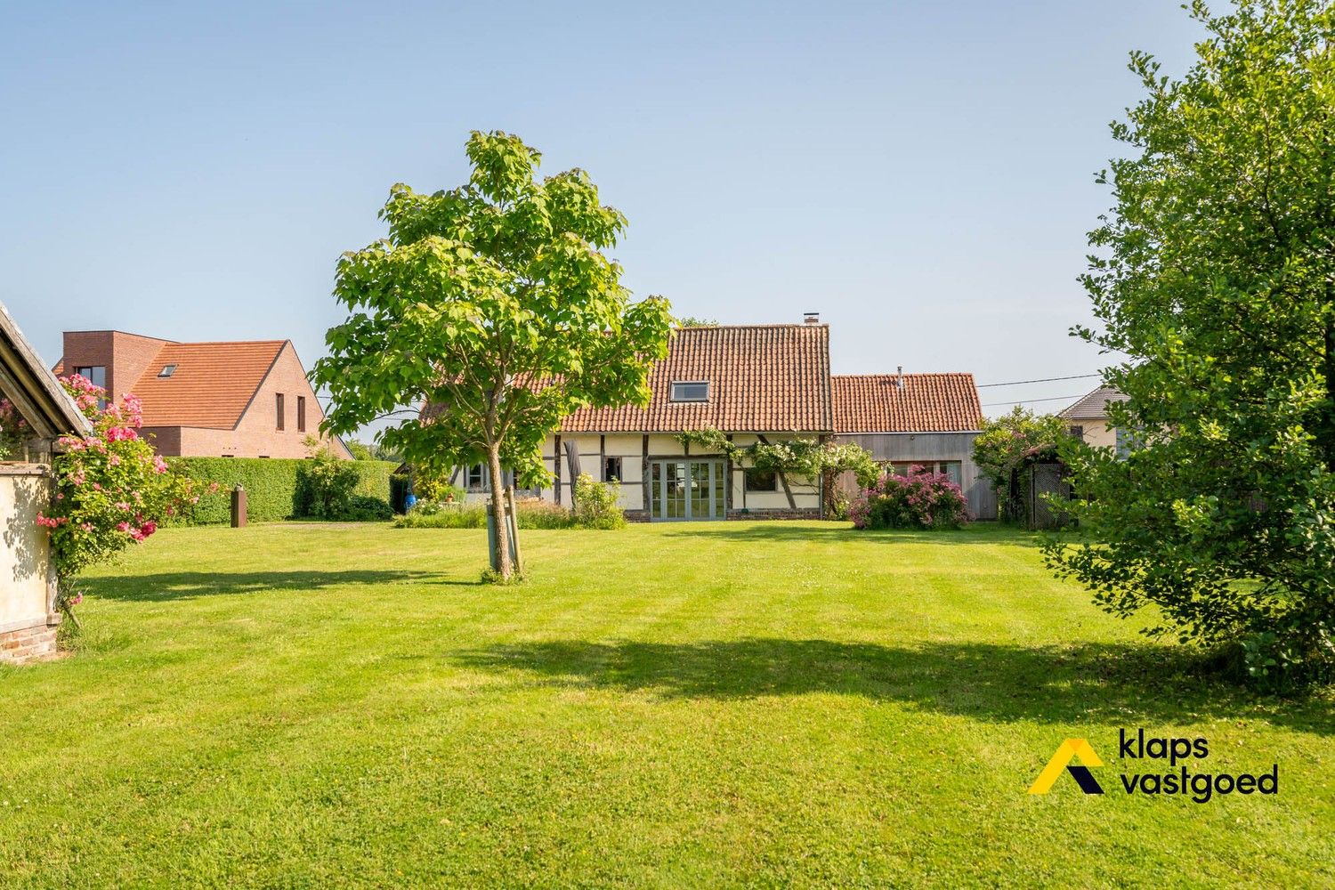 Exclusieve vakwerkhoeve op schitterend perceel van 33 are. foto 5