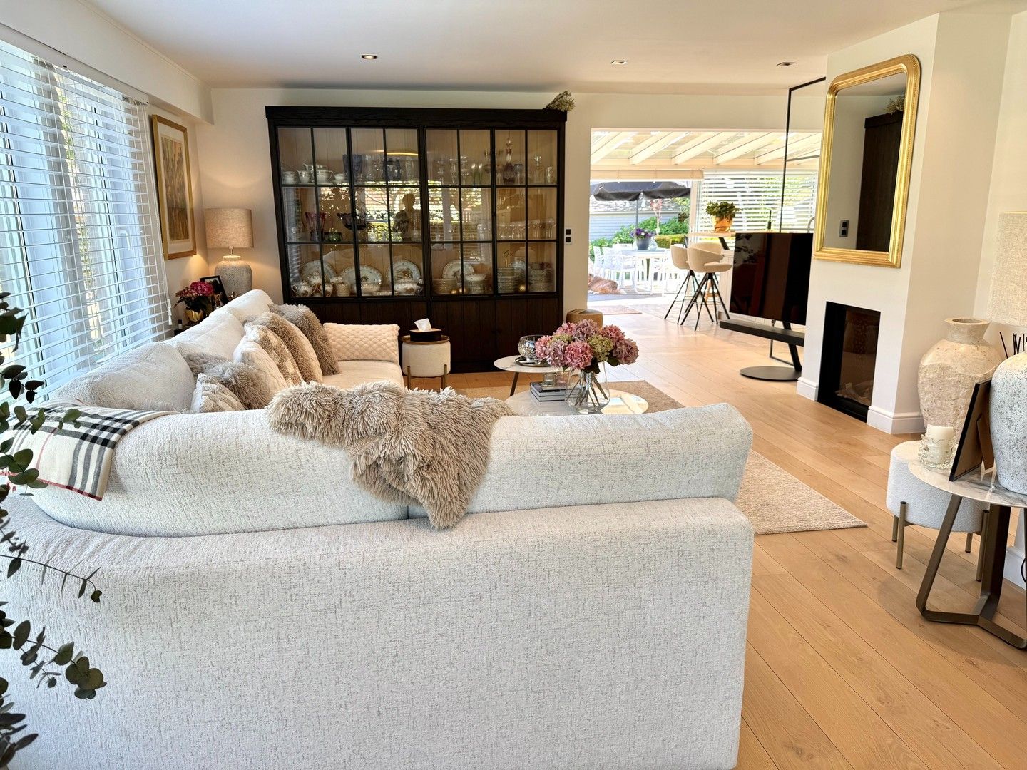 Top afgewerkte Villa op zongericht perceel. foto 6