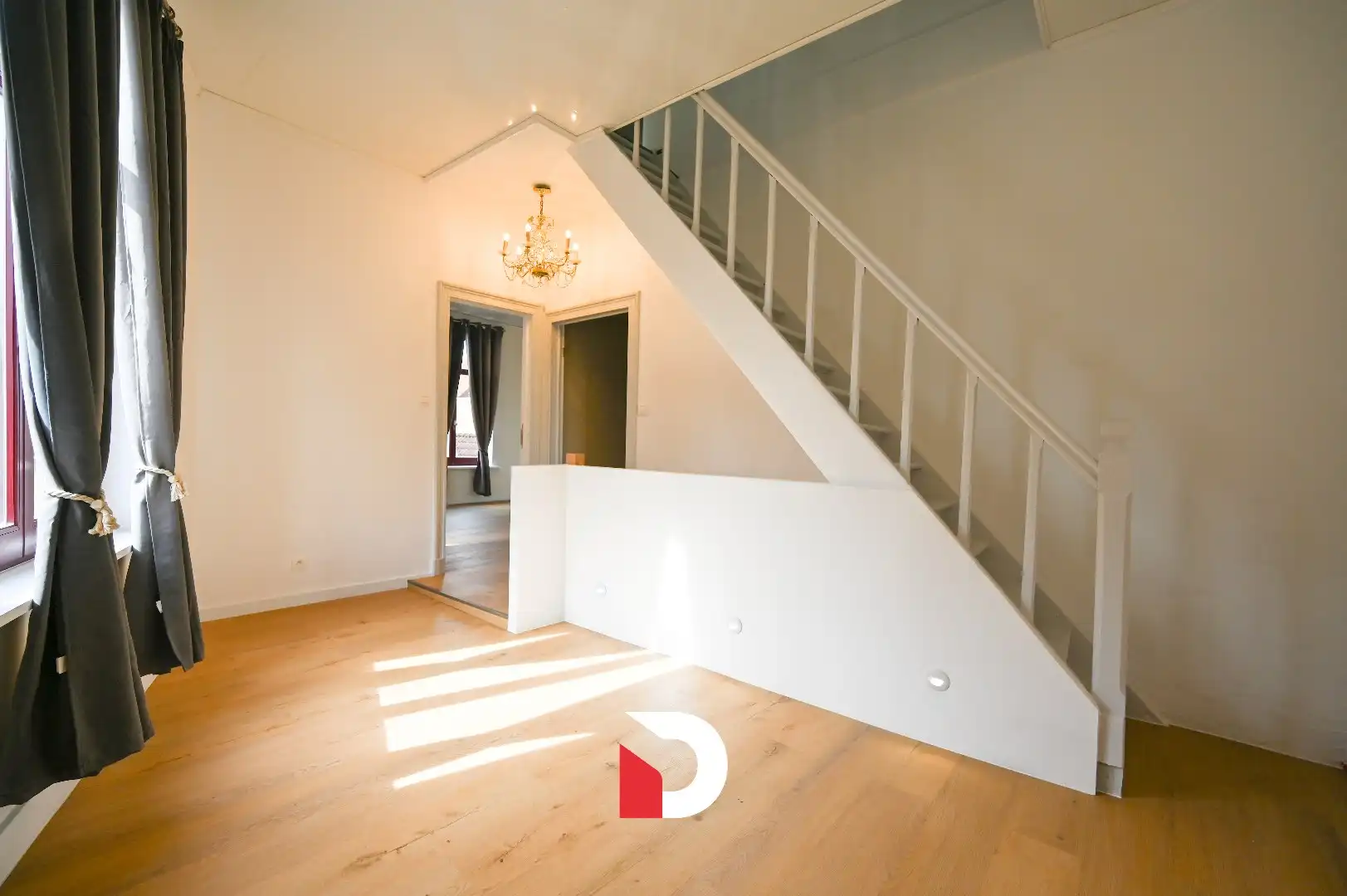 Bijzonder fraai gerenoveerde hoekwoning nabij de Coupure in hartje Brugge foto 25