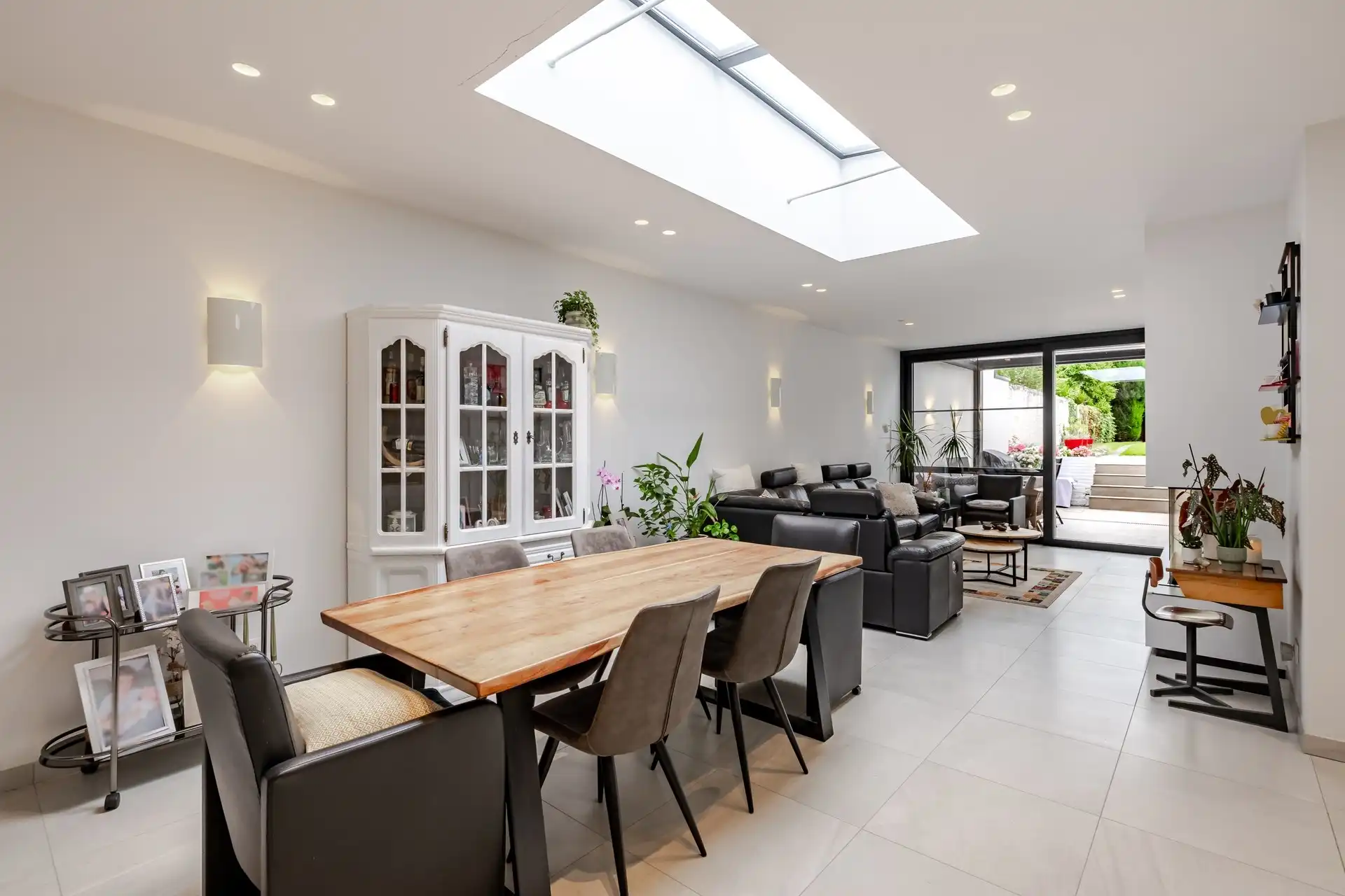 Karaktervolle woning met handelsruimte en zonnige tuin foto 3