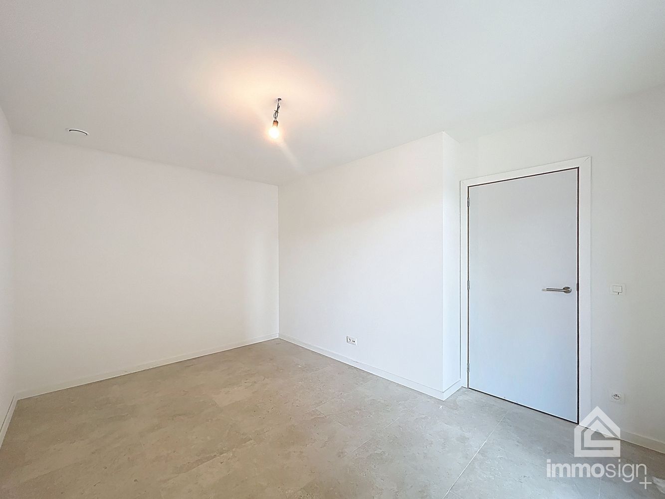 Instapklaar nieuwbouw appartement met 3 slaapkamers, 2 parkeerplaatsen, terras en kelderberging te Kinrooi foto 22