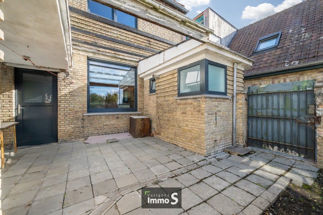 Te renoveren woning in Alveringem foto 21