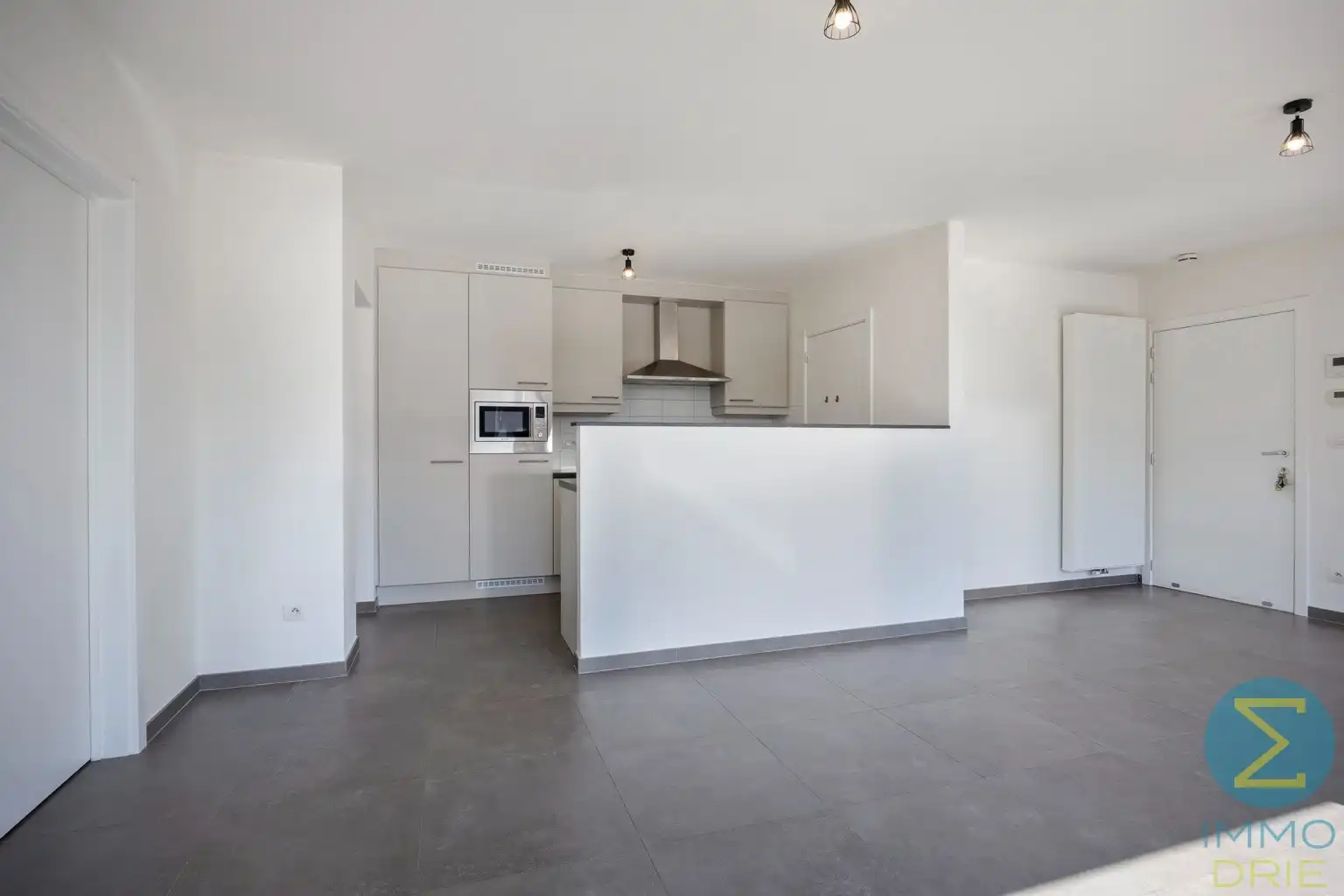 GLVL-appartement met 1 slpk, terras en autostaanplaats foto 4