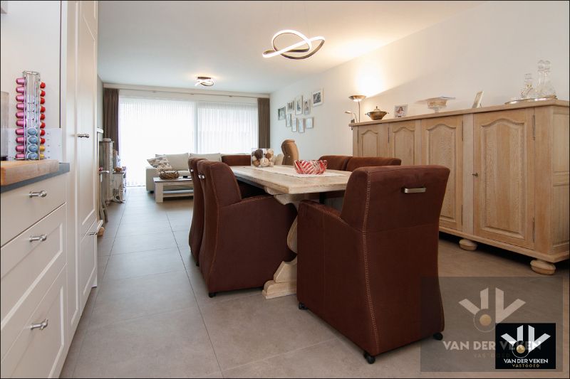 Stijlvol en energiezuinig wonen in het hart van Haspengouw (Kortessem)! Prachtig nieuwbouwappartement met 2 slaapkamers en een ruim, overdekt terras op zeer centrale en rustige locatie! foto 7