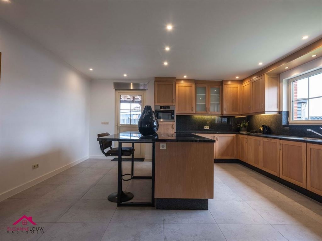 Gerenoveerde vrijstaande woning foto 16