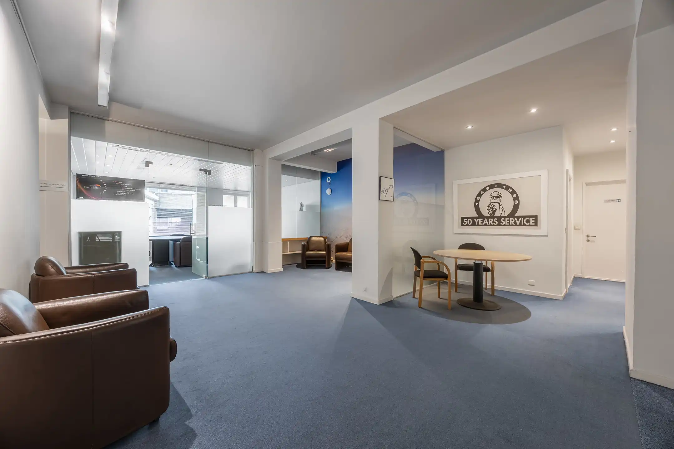 Commercieel handelspand (236m²) op centrale ligging foto 8