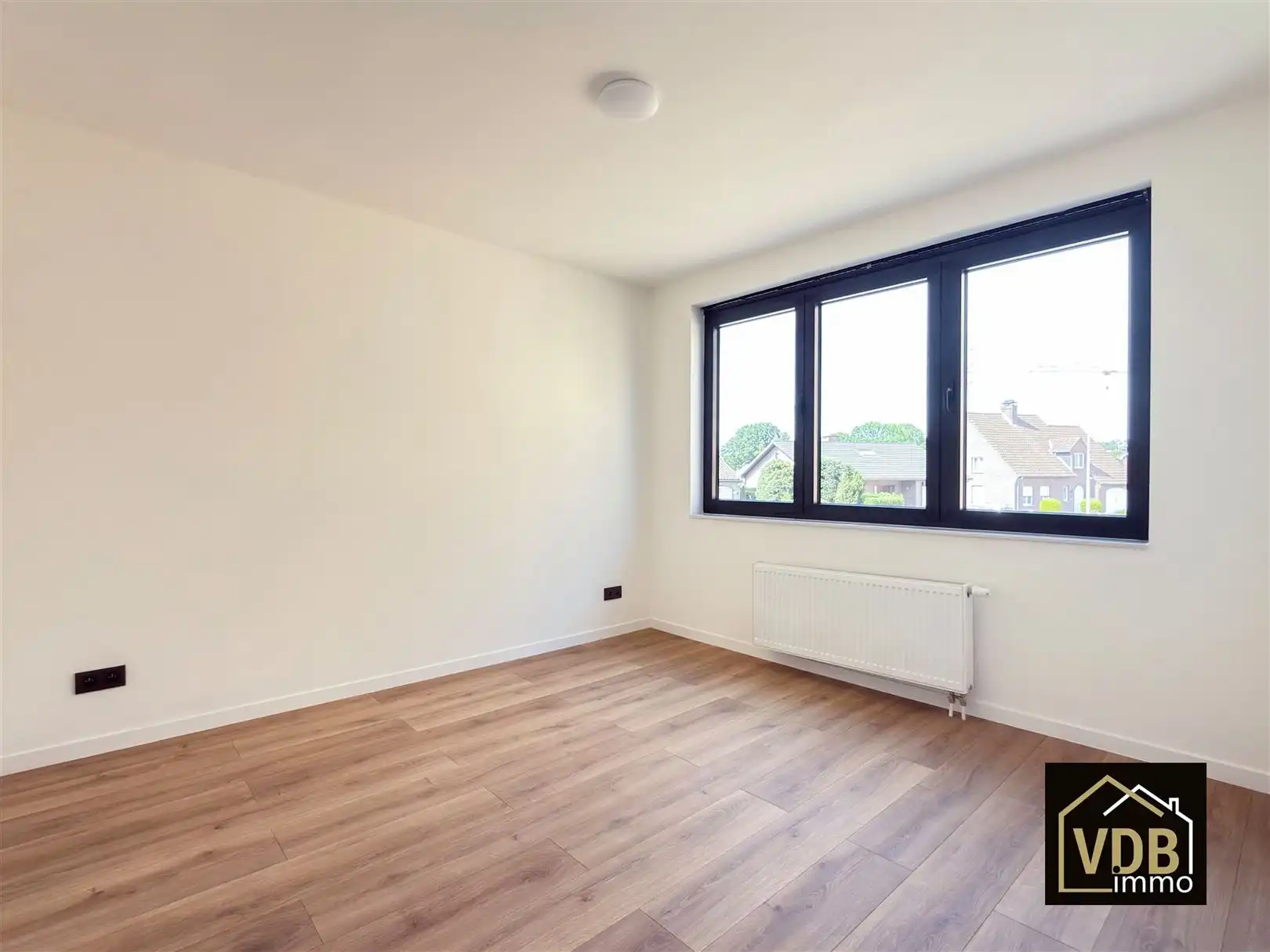 Een knus gerenoveerde woning met 3 slaapkamers en tuin foto 27